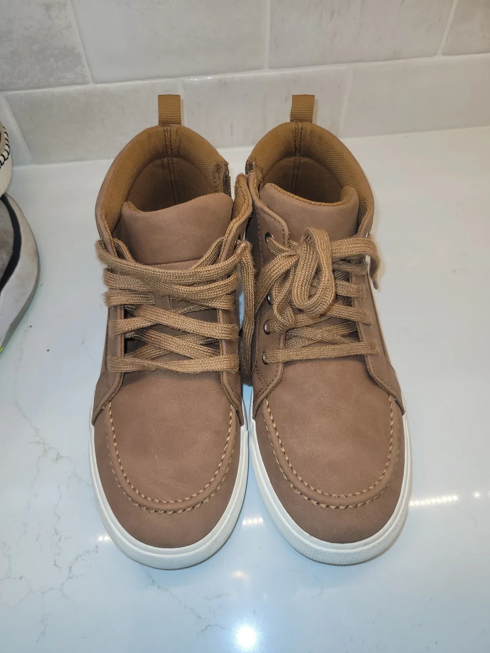 Wonder Nation Big Boys Shoes Size 6